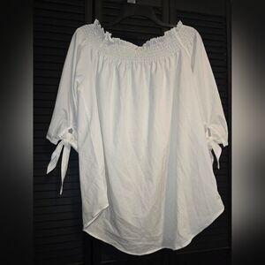 White Off the shoulder top. Size 2X